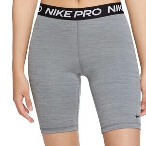 Nike Pro 365 shorts in a heather grey-Medium